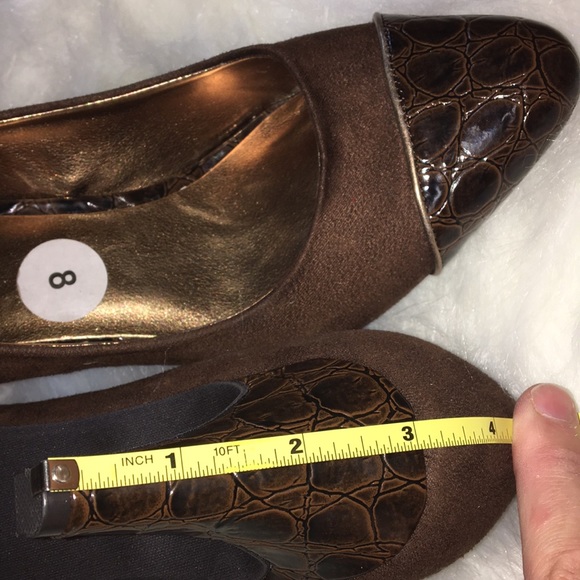 Rialto Brown Heels - Picture 7 of 7